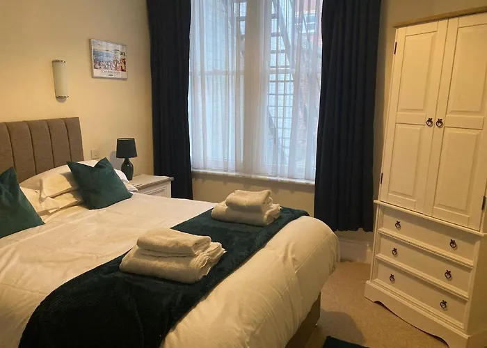 27 Princess Royal - 1St Floor 3 Bed Apartment