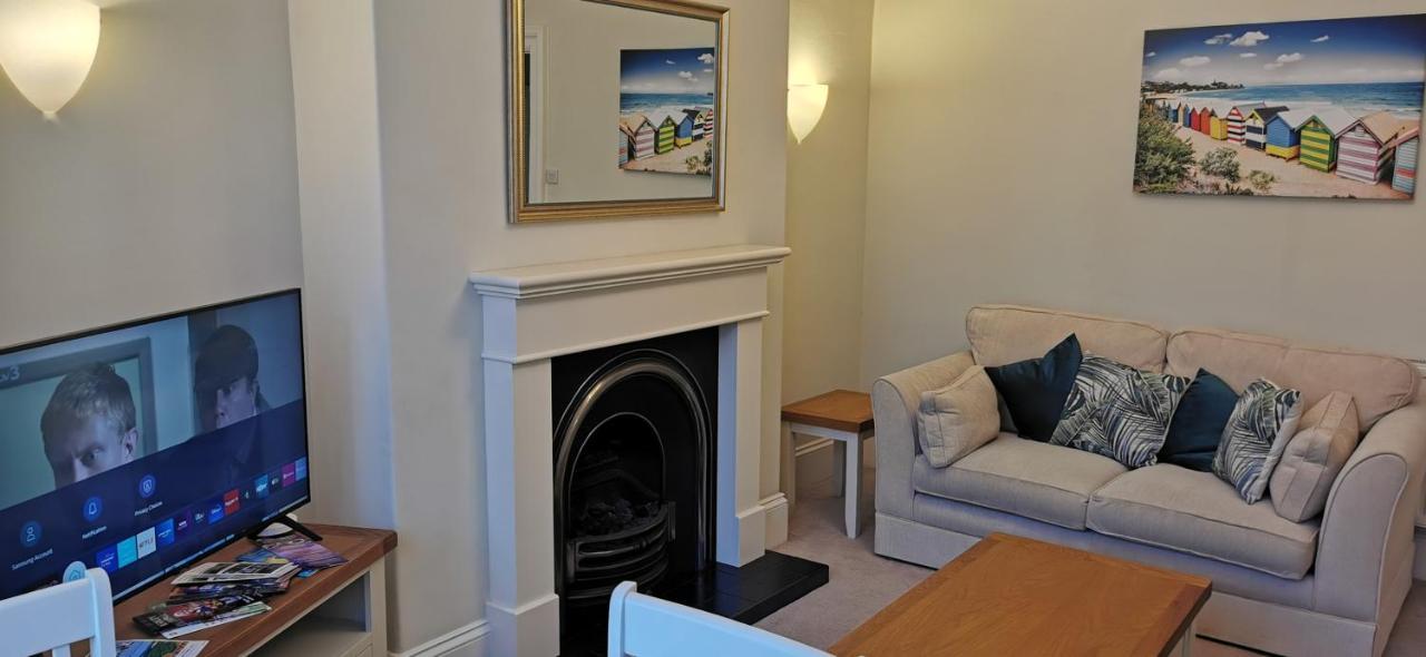 27 Princess Royal - 1st Floor 3 Bed Scarborough